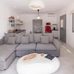 Vilianna Villa *